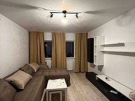 Apartament de închiriat 3 camere, în Piteşti, zona Craiovei