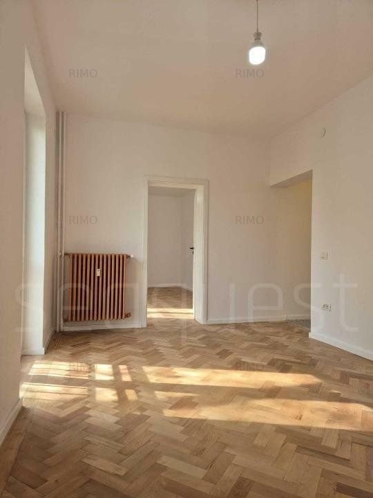 Proprietar, vând apartament 2 camere în Floreasca, et. 2/3
