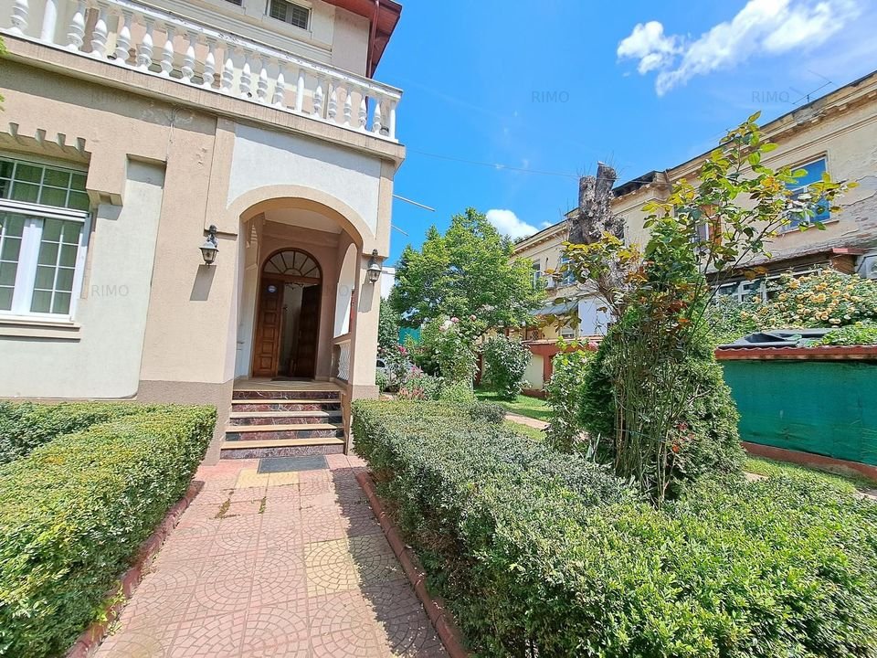 Vilă Lux în Centru Capitalei - Ideală pentru Rezidenţial sau Buisness