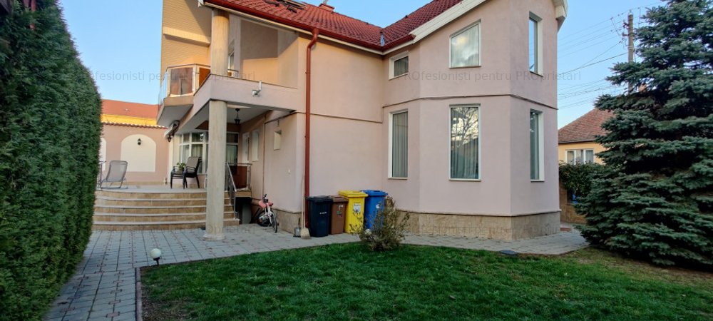 COMISION 0% Casa individuala cu 7 camere garaj si 925mp teren pe Andrei Muresanu - imaginea 0 + 1