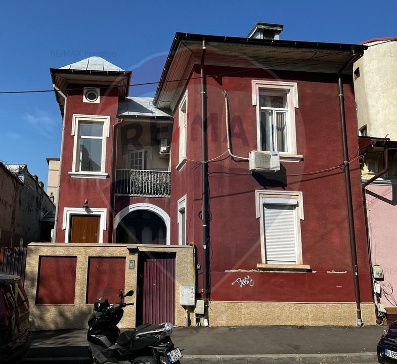 Apartament de inchiriat cu 2 camere in vila in zona Polona