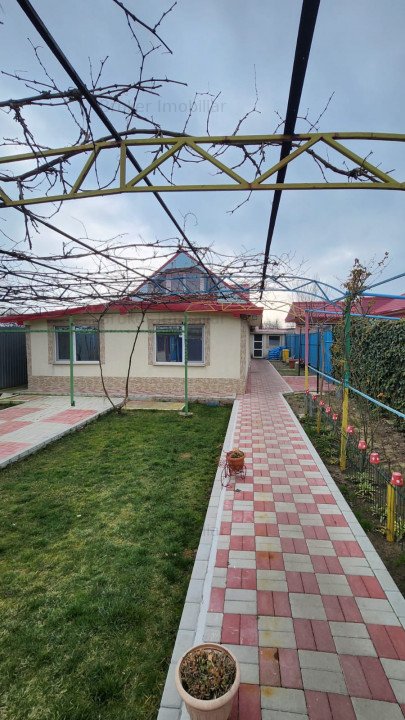 Casa 4 dormitoare Tuzla