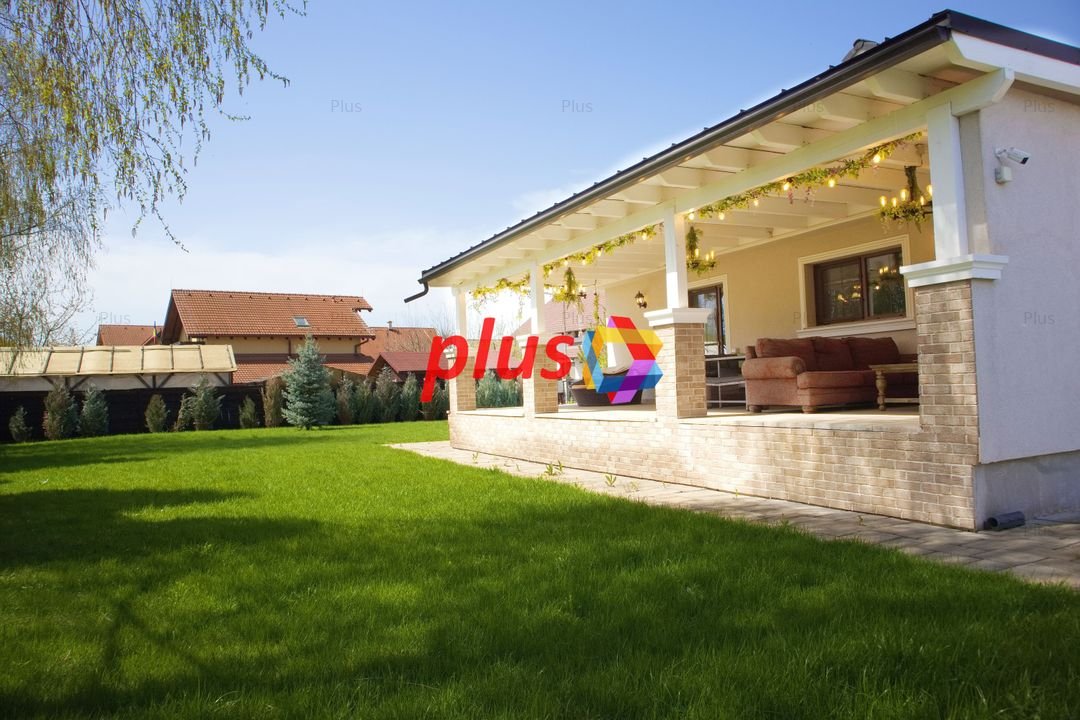 Casa deosebita cu 4 camere, 228 mp, Braşov - Cartierul Stupini