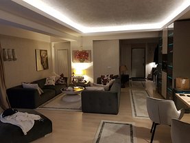Apartament de vânzare 4 camere, în Bucuresti, zona Aviatorilor