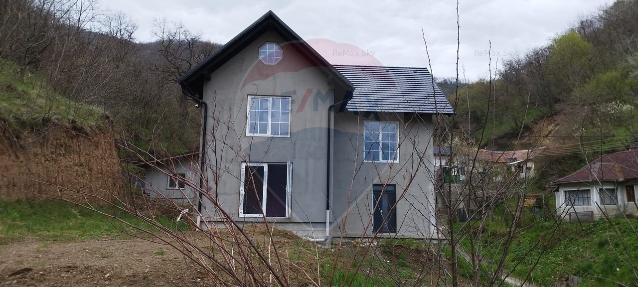 Vila / casa de vanzare in Simleu Silvaniei - comision 0%