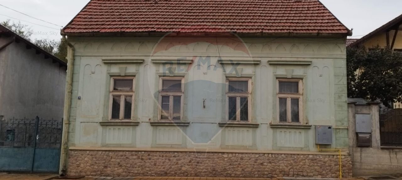 CASA  de VANZARE  str.Simion Barnutiu/Simleu Silvaniei / Comision 0%