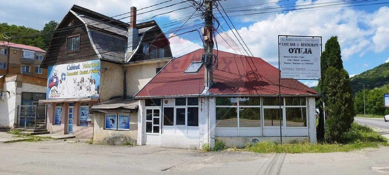 COMPLEX COMERCIAL de 400 mp./utili , de VANZARE in Simleu Silvaniei.