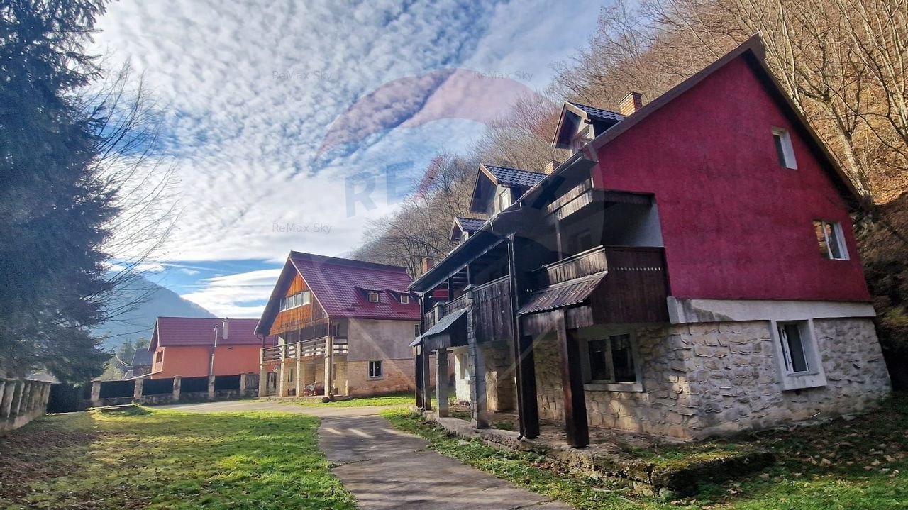 Vanzare 2 cabane in Somesu Rece, teren 1200 mp, comision 0%