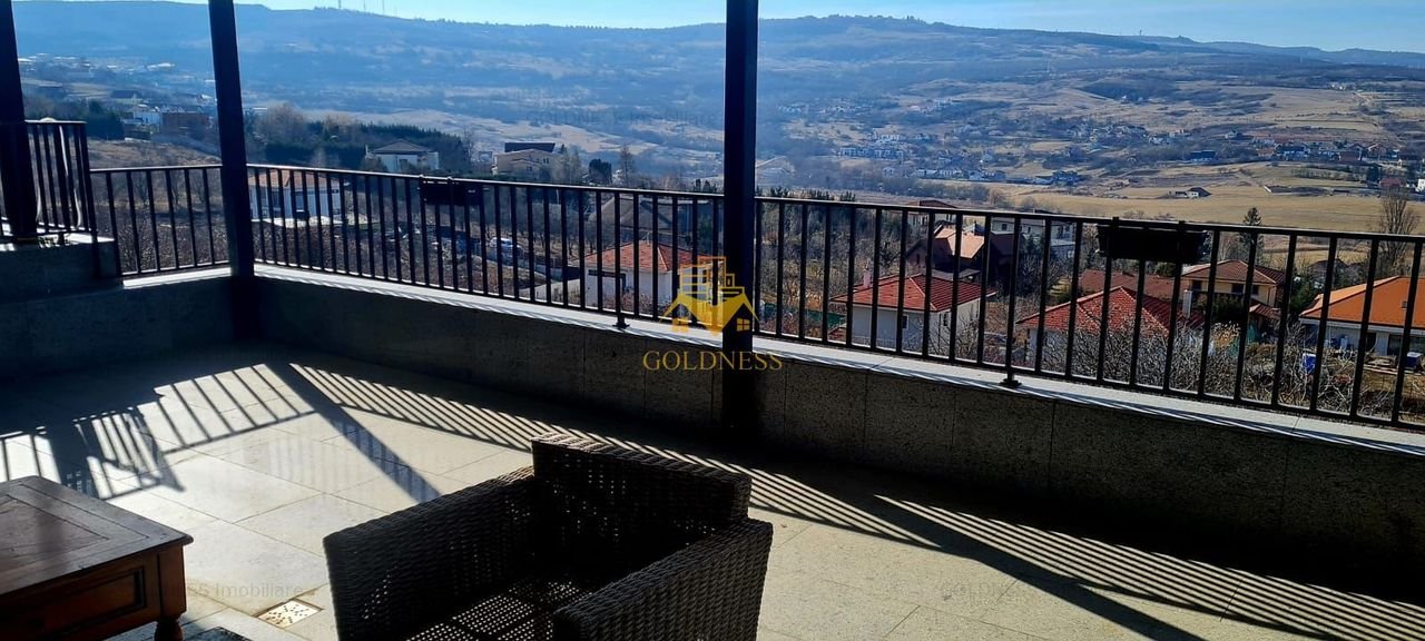 Casa tip duplex de inchiriat, 4 camere, parcare, totul nou, Borhanci