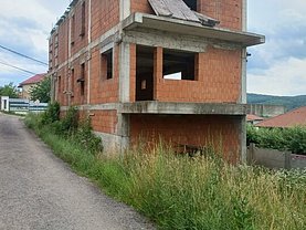 Casa de vânzare 6 camere, în Baciu