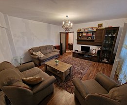 Apartament de vânzare 3 camere, în Focşani, zona Brăilei