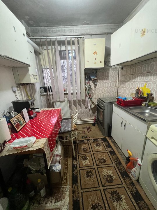 Apartament trei camere - Zona Centrală - Piata Unirii - etaj 1