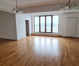 Penthouse de vânzare 4 camere, în Bucureşti, zona Nordului