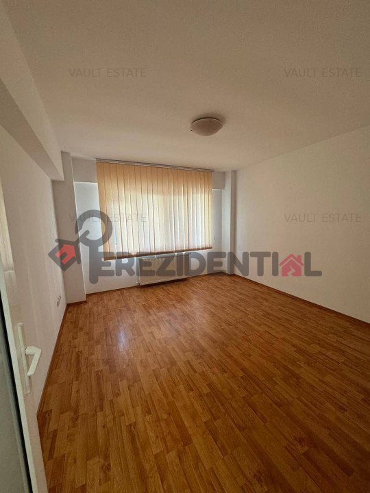 Apartament 2 camere semidecomandat P/4 zona Bul Timisoara