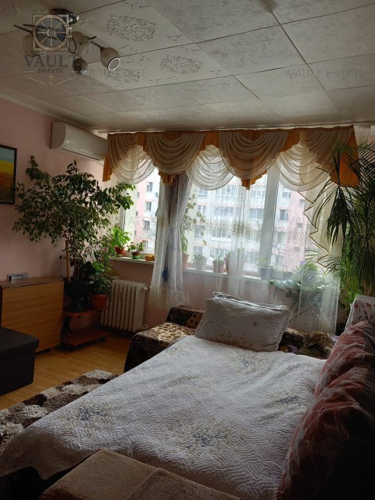 Vanzare apartament 2 camere, zona Baba Novac