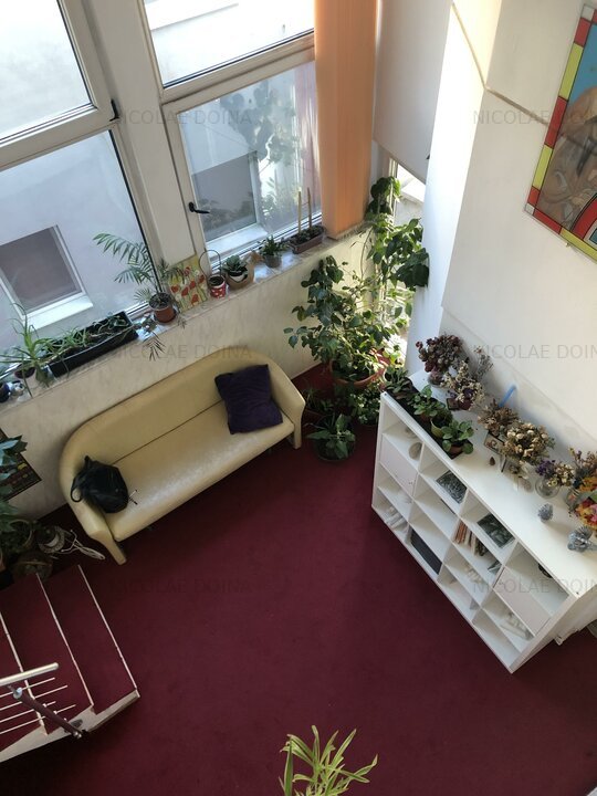 De vanzare apartamen duplex in vila Zona Mosilor