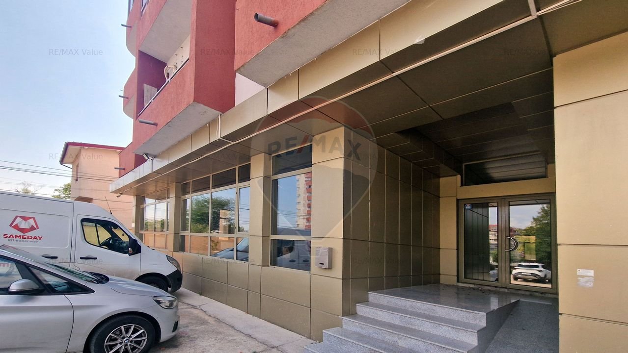 Spatiu comercial 790mp, teren 600mp - vanzare/inchiriere Prel. Ghencea