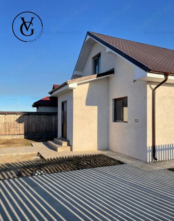 Casa cu 4 camere de vanzare in Valu lui Traian