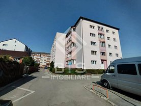 Apartament de vânzare 2 camere, în Bistriţa, zona Independenţei