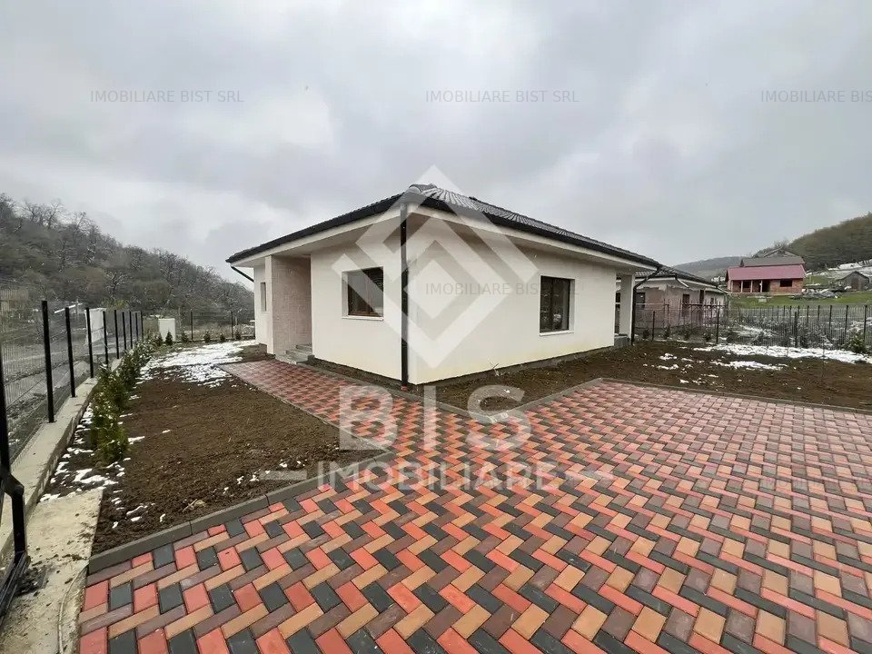 Case de vanzare - Valea Jelnei