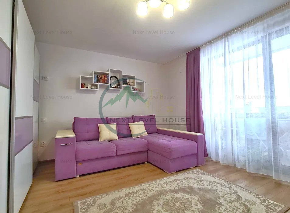 Garsoniera decomandata, Sanpetru Residence