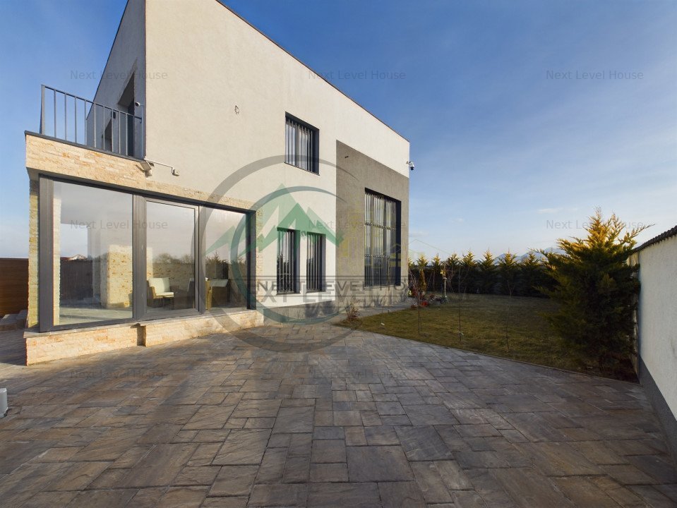 Casa individuala din Sanpetru independenta energetic