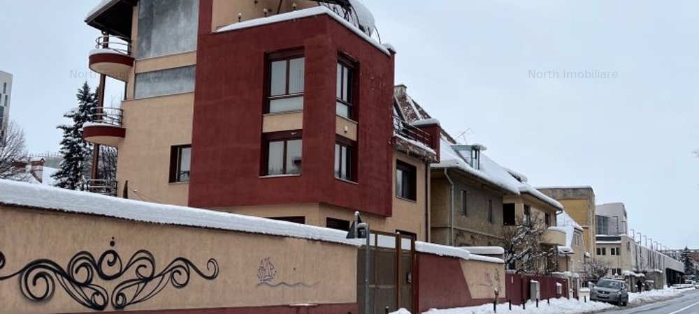 Cladire spatioasa se inchiriat Brasov - imaginea 0 + 1