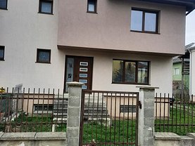Casa de vânzare 6 camere, în Bistriţa, zona Central