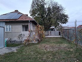 Casa de vânzare 2 camere, în Târgu Trotuş