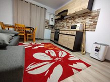 Apartament de închiriat 3 camere în Iasi, Cug