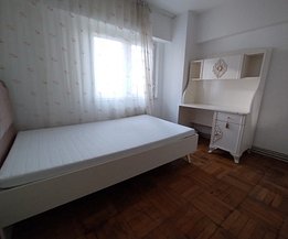 Apartament de închiriat 3 camere, în Braşov, zona 13 Decembrie