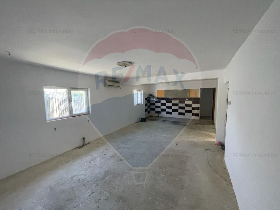 Casa / Vila 120mp construiti, cu terasa, garaj, foisor si teren 300 mp