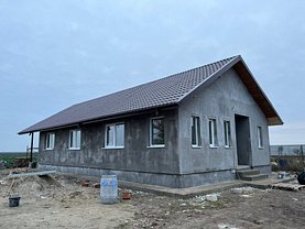 Casa de vânzare 4 camere, în Baloteşti