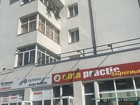 Apartament de vânzare 4 camere, în Găeşti, zona Central