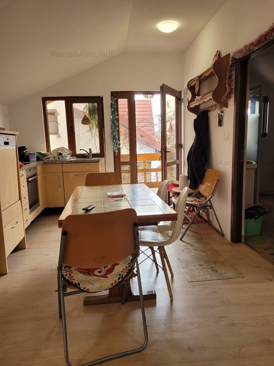 CASA DE VANZARE -  potential investire spatiu atelier/service reparatii/birou