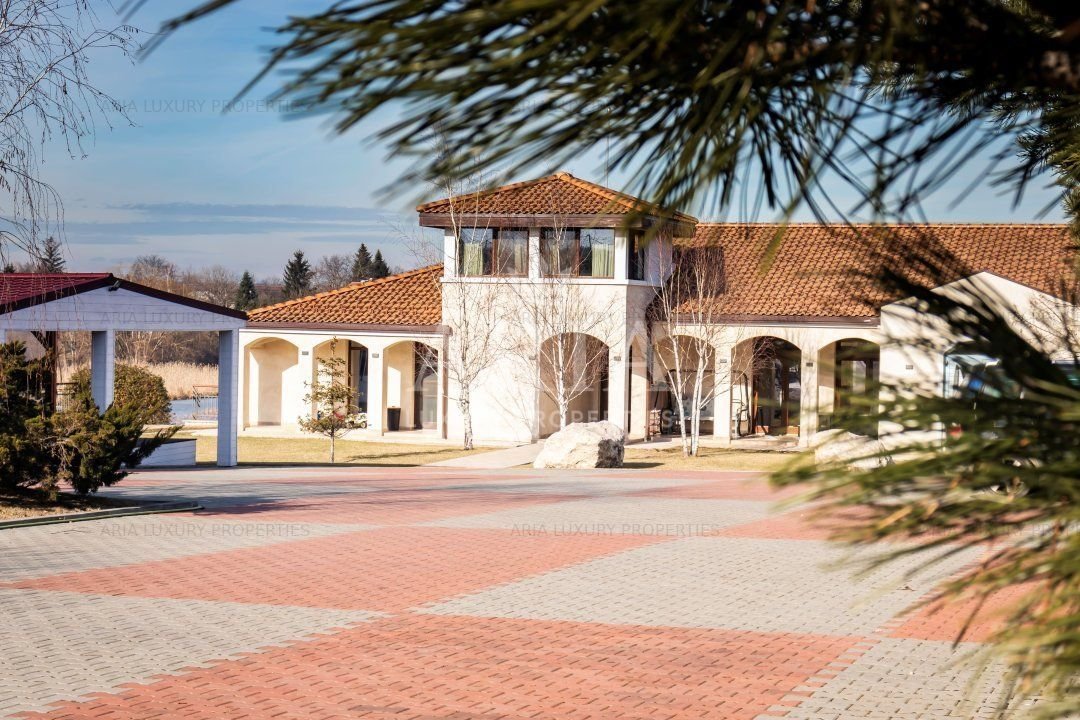 SNAGOV VILA | 36m DESCHIDERE LA LAC | PONTON 250mp | PISCINA | SPA | BOWLING