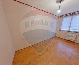Apartament de vânzare 3 camere, în Craiova, zona Calea Bucureşti