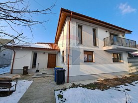 Casa de închiriat 4 camere, în Craiova, zona Titulescu