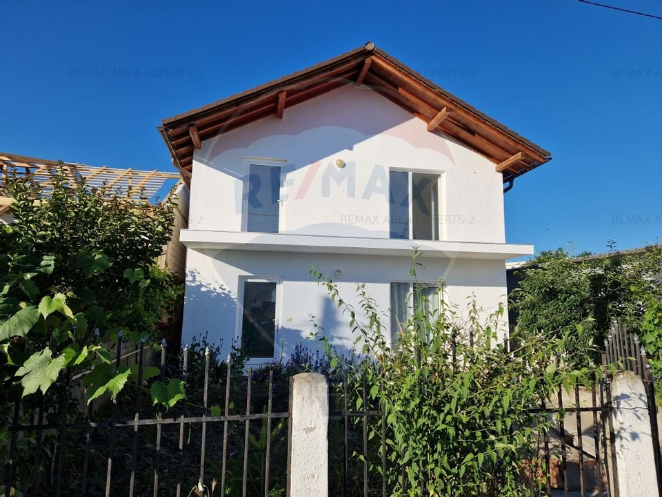 Casa / Vila cu 8 camere de vanzare Filiasi zona Piata