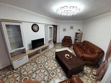 Apartament de vânzare 2 camere în Ploiesti, P-ta Mihai Viteazu