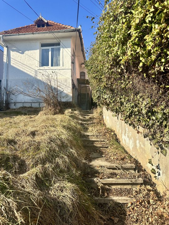 Casa cu posibilitate extindere si mansarda, teren 1039 mp, Grigorescu