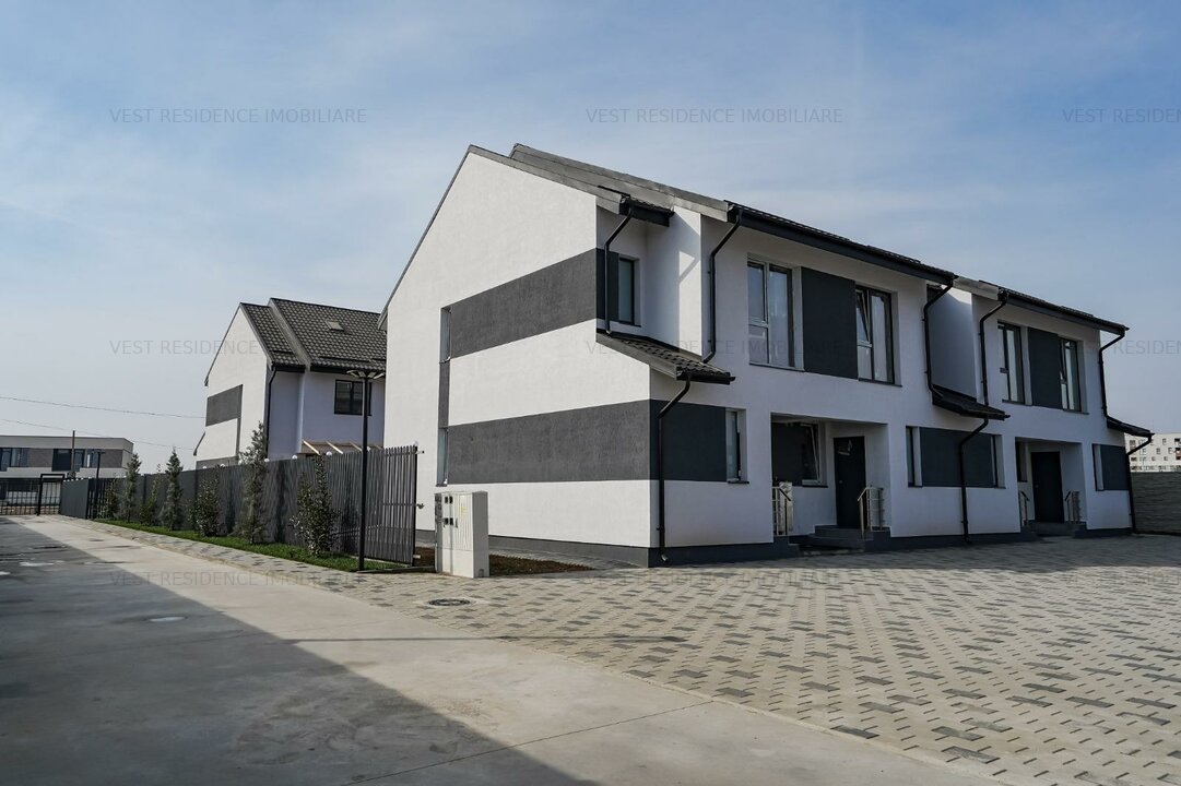 Complex de case de tip insiruite, cu 3 camere. Comision 0