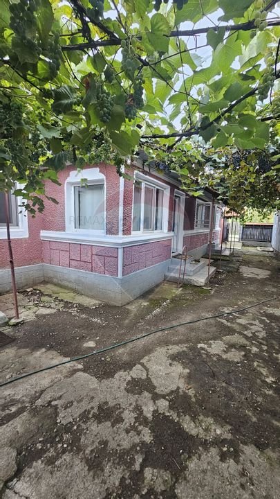 Casa si teren intravilan