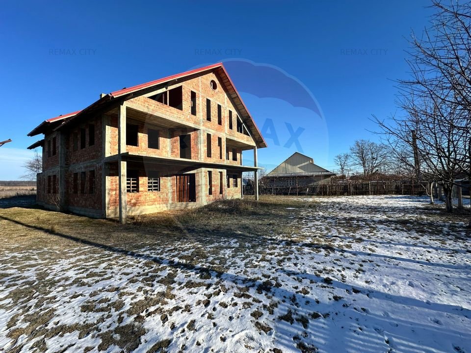 Casa / Vila Dumbrava, Timisesti