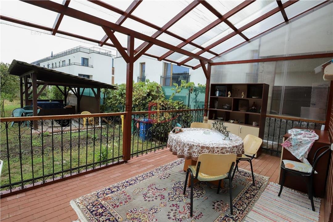 Casa 3 camere, Centru, 100 mp, parcare, imediat ocupabil