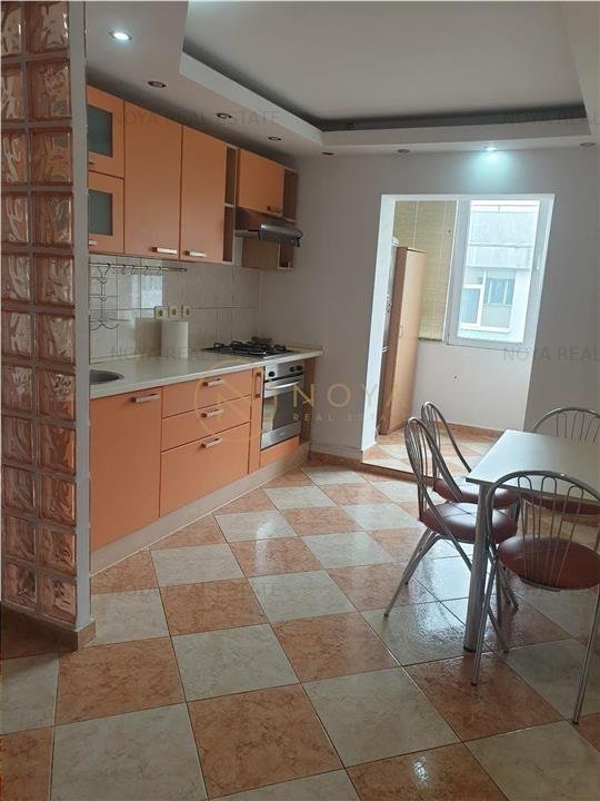 Vanzare apartament renovat Aviatiei cu 2 camere