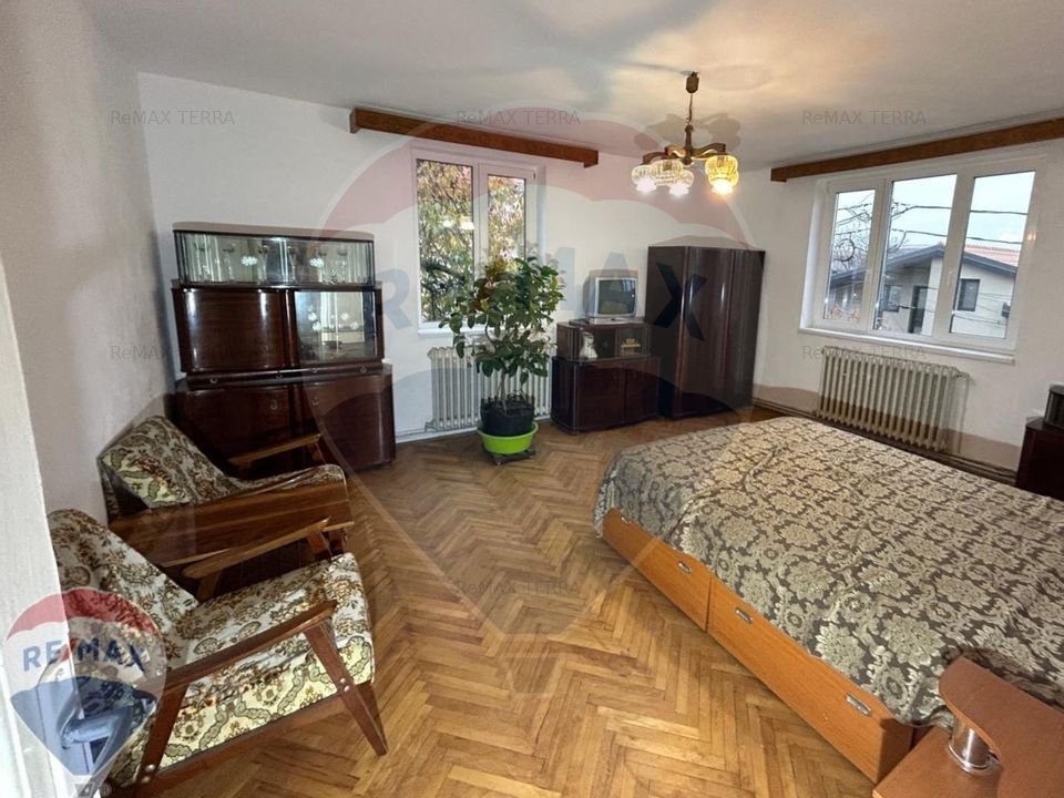 Apartament cu 4 camere de vanzare in zona Orasul Vechi