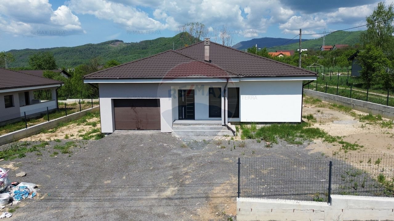 Casa noua de vanzare zona Unguras/Baia Sprie