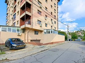 Apartament de vânzare 3 camere, în Bucureşti, zona Păcii