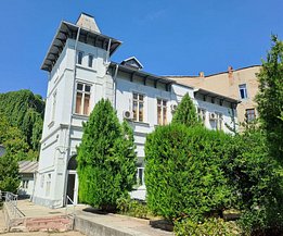 Casa de închiriat 10 camere, în Bucureşti, zona Calea Victoriei